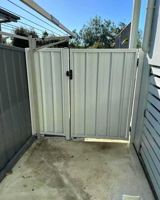 Aluminium Louvres — Mid Coast Boundary Fencing, NSW